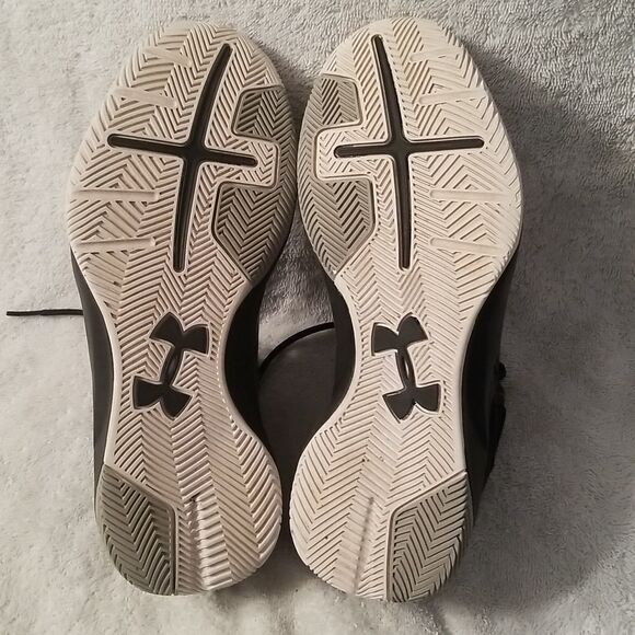 UNDER ARMOUR Basketball Shoes SZ 8.5 - Picture 6 of 7